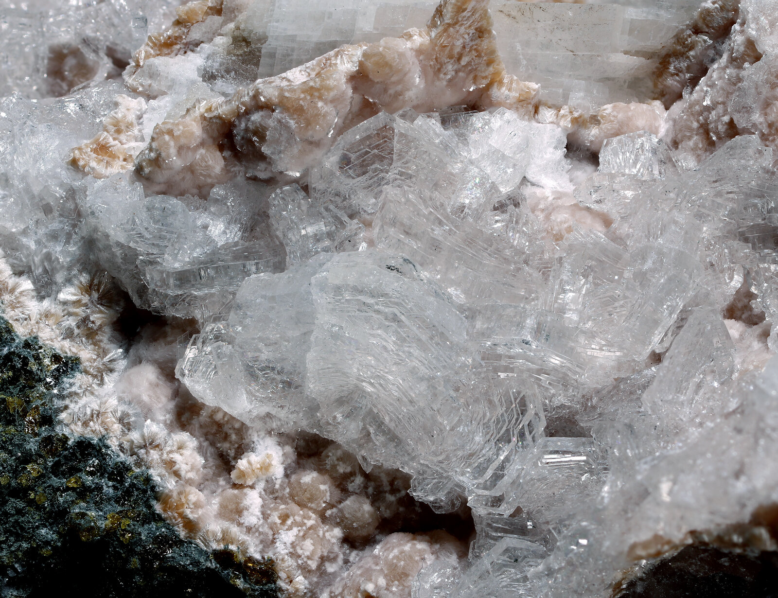 specimens/s_imagesAN6/Imayoshiite-EJM67AN6_0803_d2.jpg