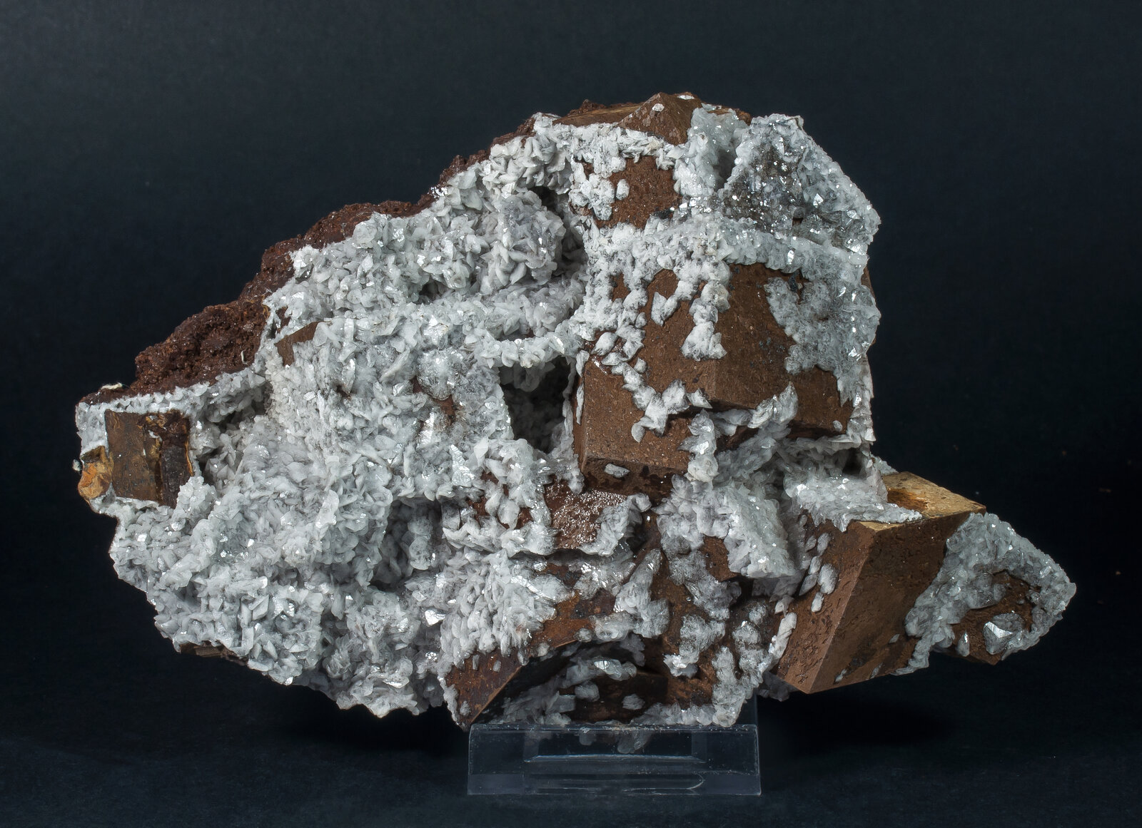 specimens/s_imagesAN7/Dolomite-JFD36AN7f.jpg