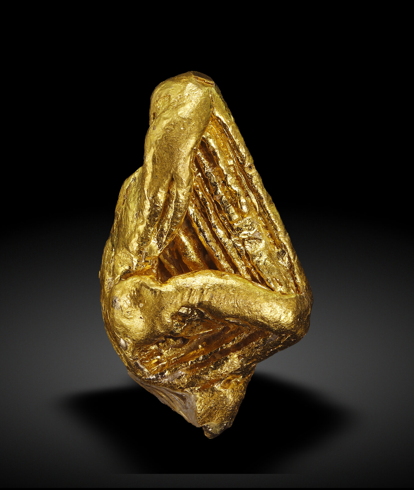 specimens/s_imagesAN7/Gold-EAB96AN7_1138_r2.jpg