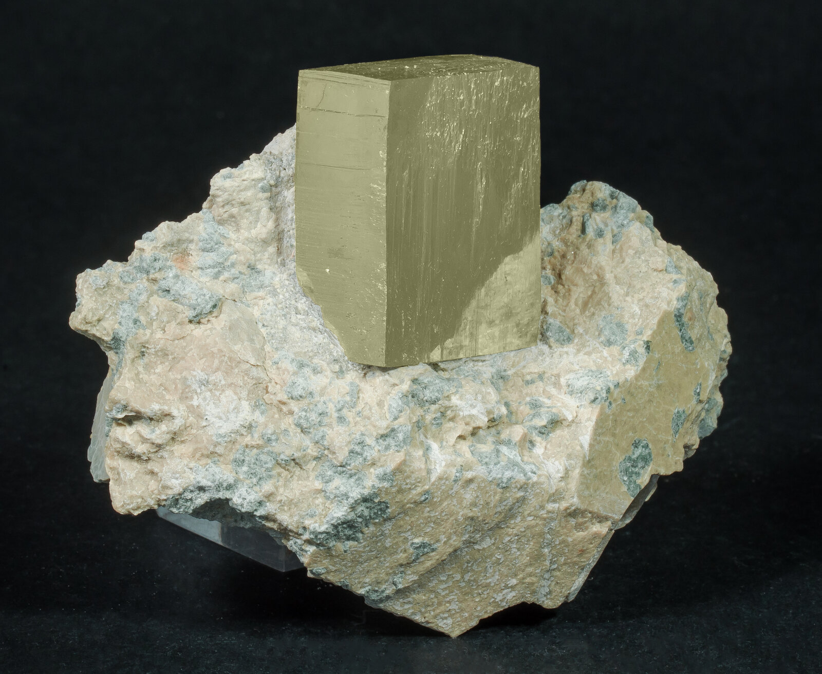 specimens/s_imagesAN7/Pyrite-JFD32AN7s.jpg