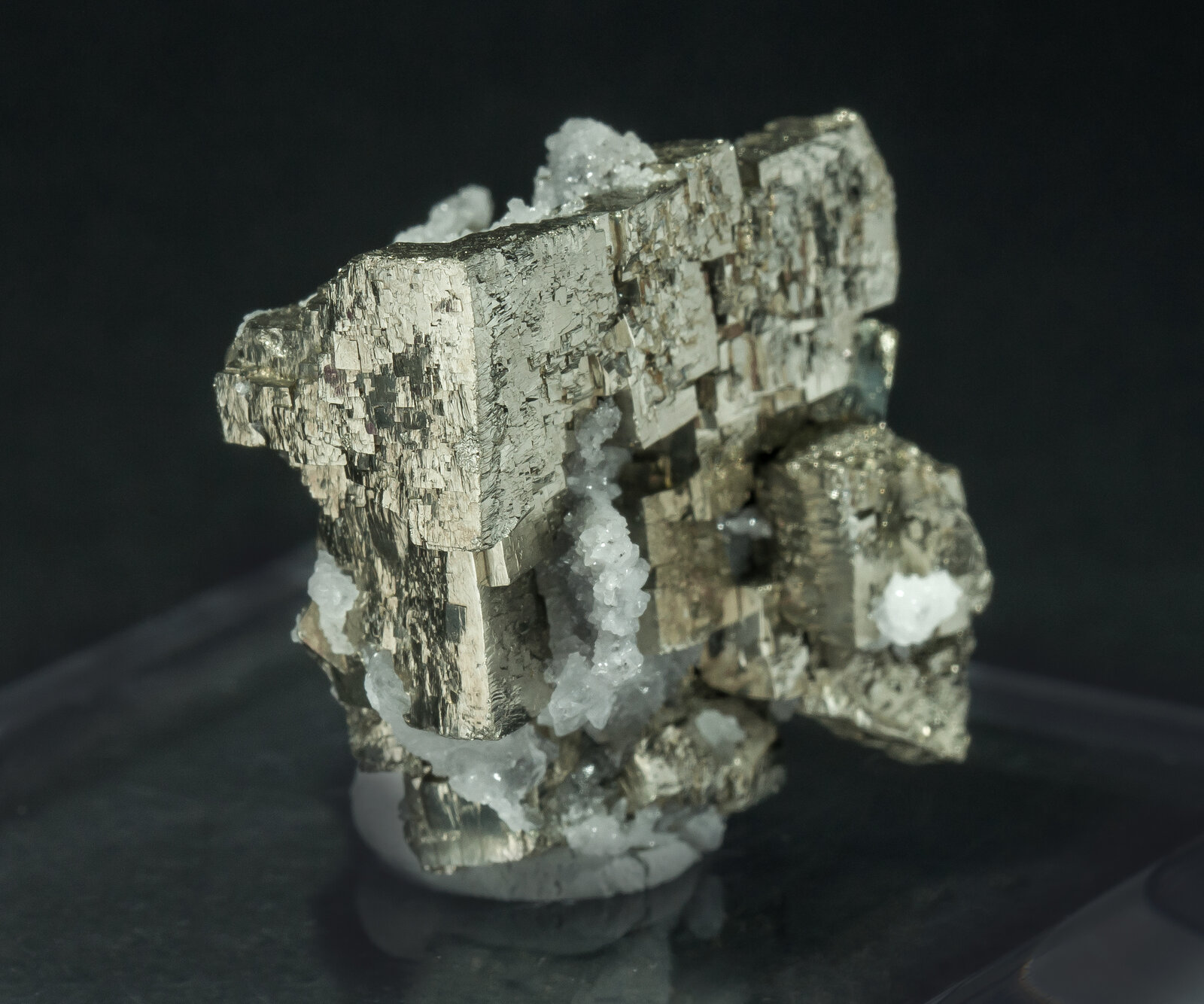 specimens/s_imagesAN8/Baryte-MLH13AN8s.jpg