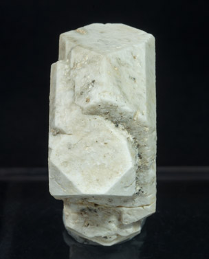 Orthoclase (Carlsbad twin). Side