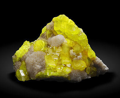 Sulphur with Celestine. Front / Photo: Joaquim Calln