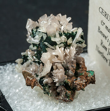 Cerussite on Malachite. Side