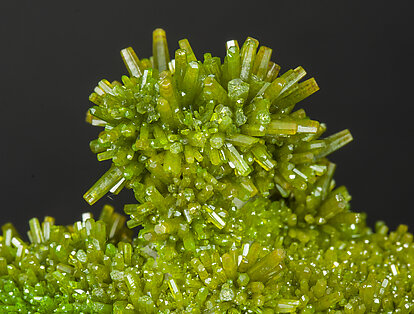 Pyromorphite with Fluorite. 