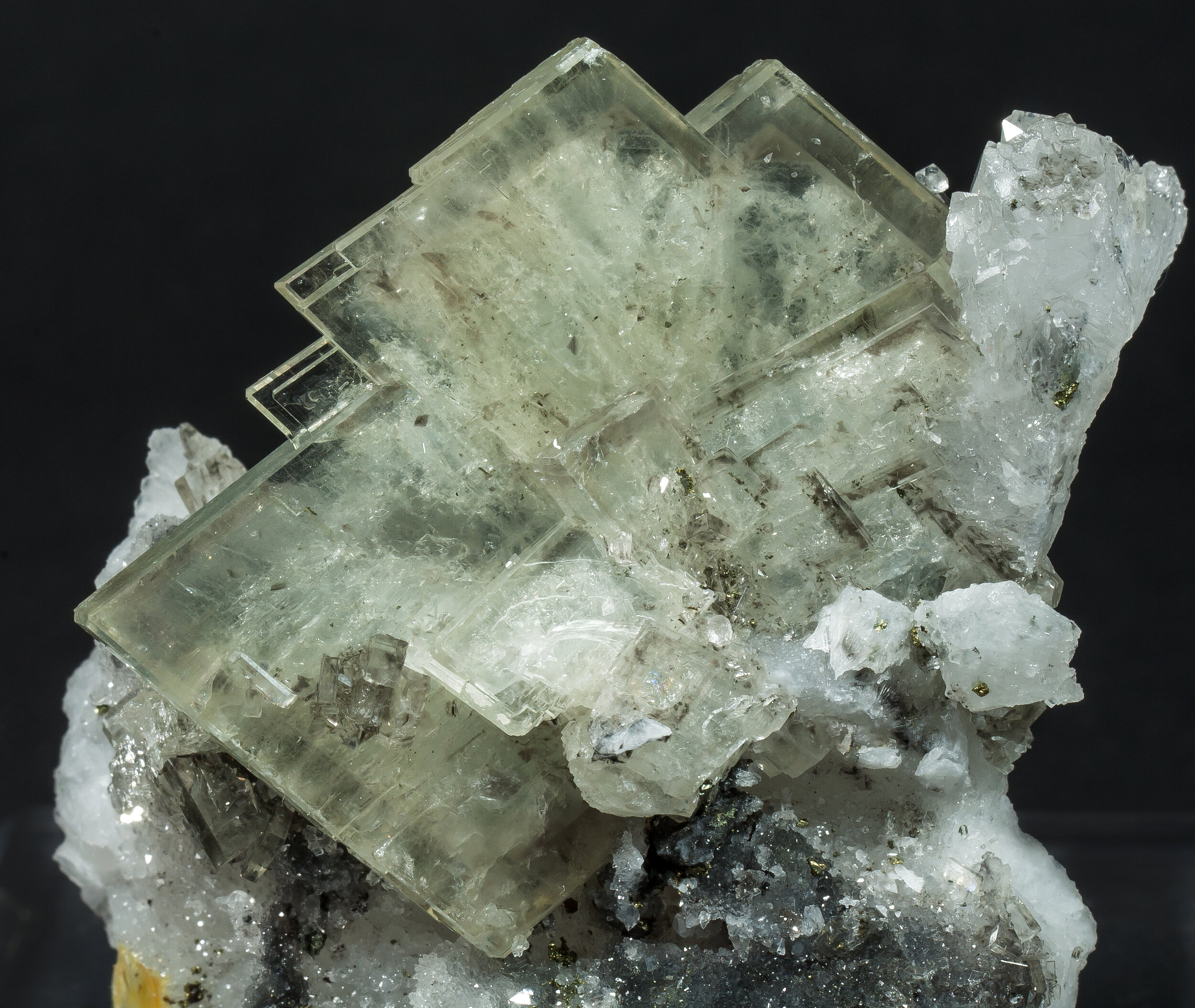 specimens/s_imagesAO0/Baryte-JFD82AO0d.jpg