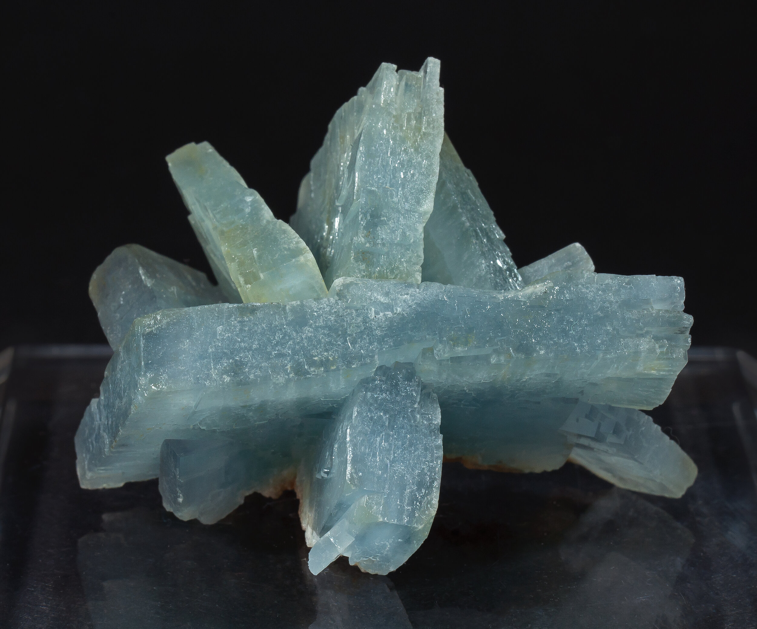 specimens/s_imagesAO0/Baryte-NRX16AO0r.jpg