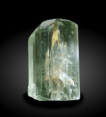 Beryl (variety aquamarine). Rear / Photo: Joaquim Calln