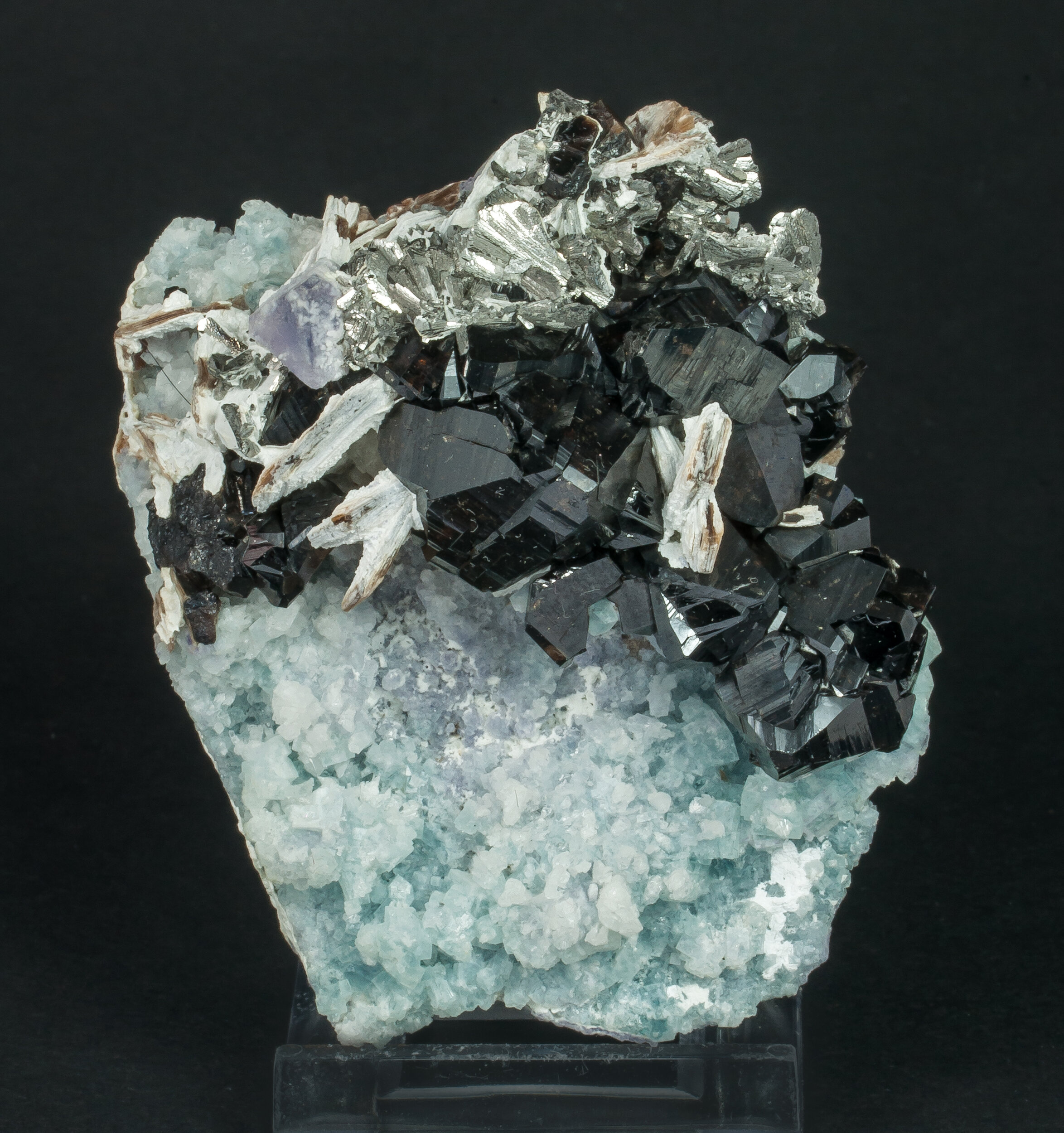 specimens/s_imagesAO0/Cassiterite-EPG30AO0s.jpg