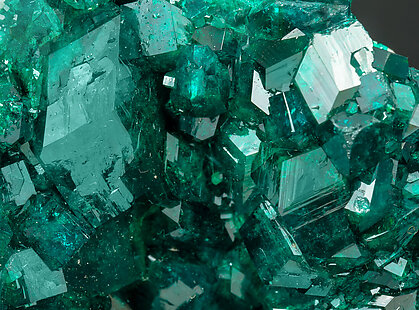 Dioptase with Calcite. 