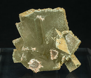 Fluorite with Quartz and Baryte. Front