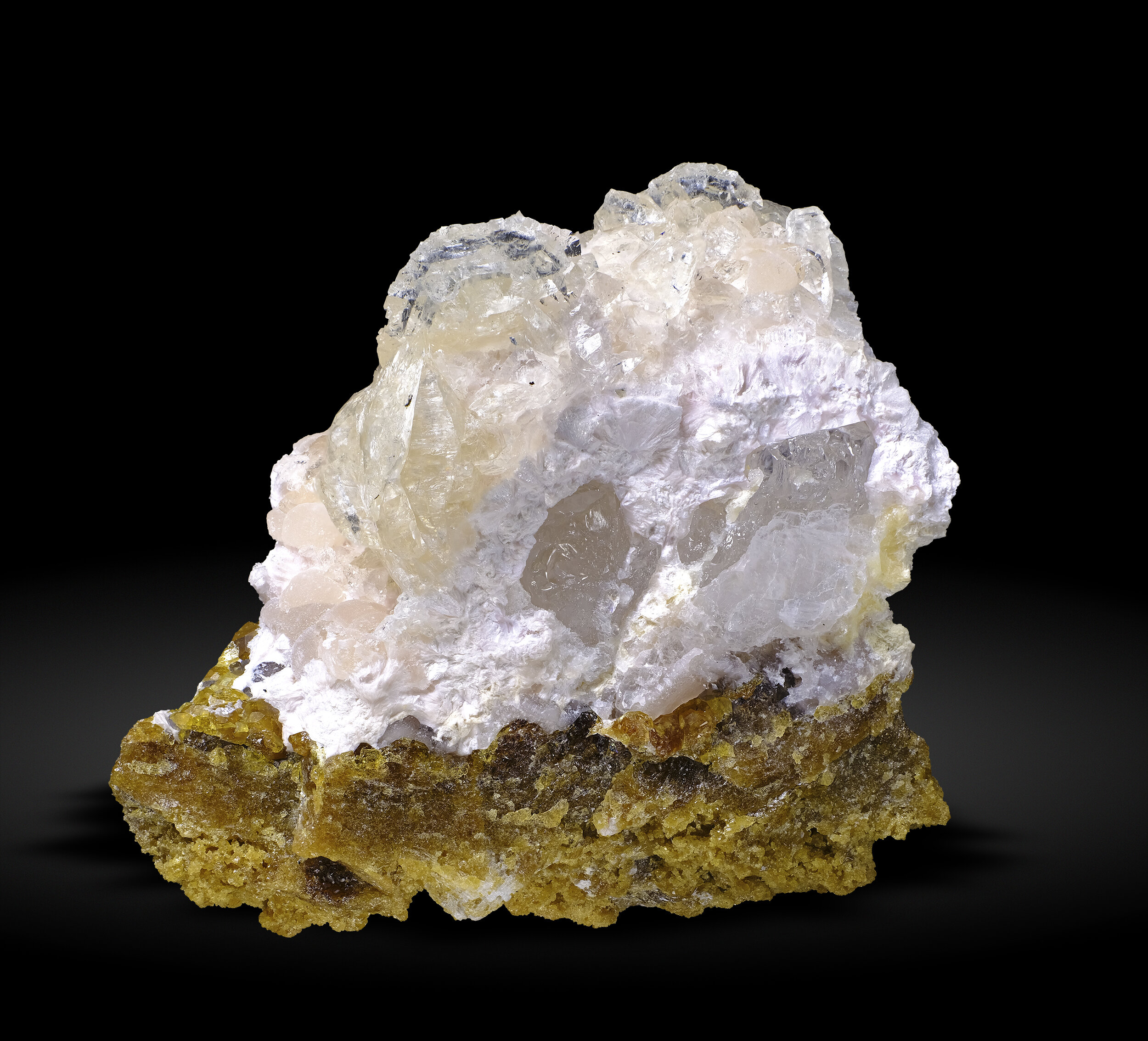 specimens/s_imagesAO0/Imayoshiite-MFG10AO0_4829_r.jpg