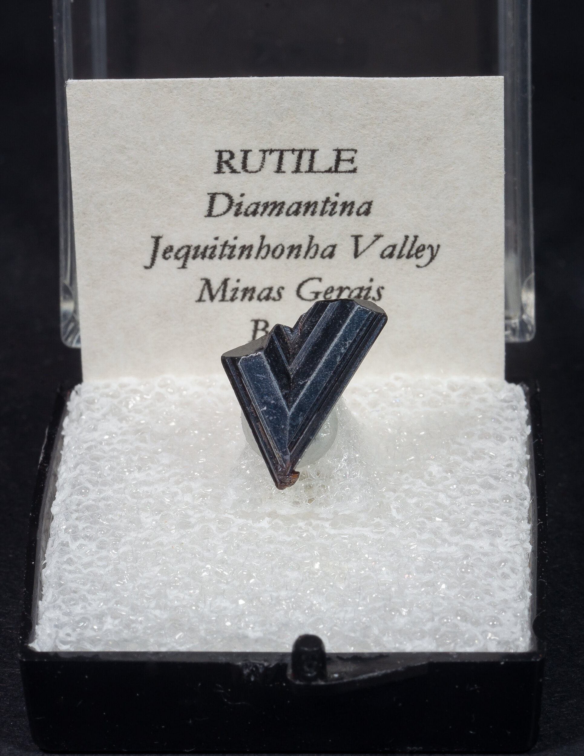 specimens/s_imagesAO0/Rutile-TTM14AO0f1.jpg