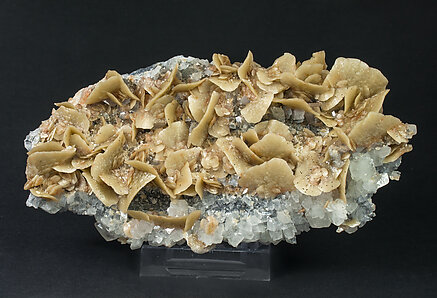 Siderite with Quartz. Front