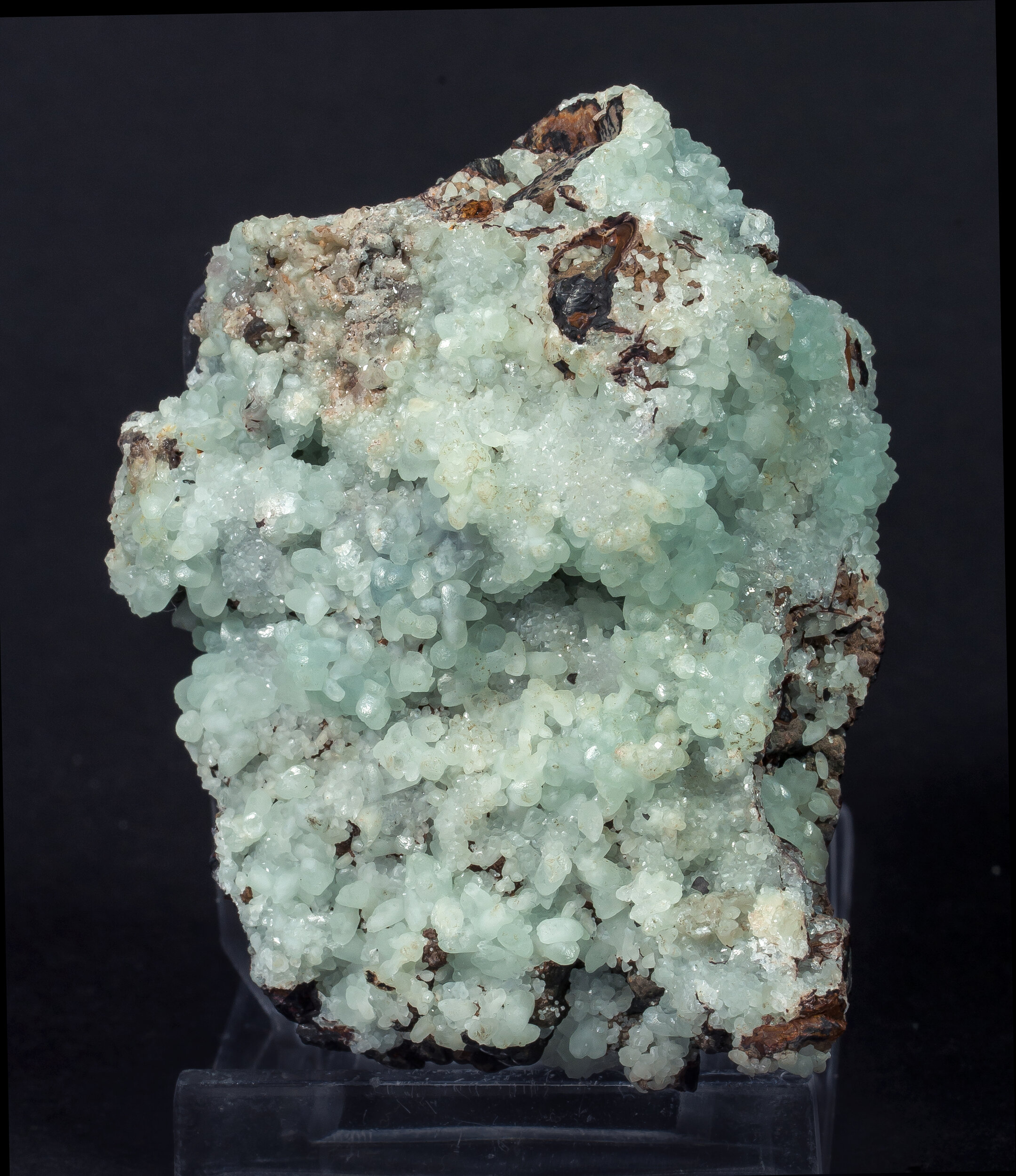 specimens/s_imagesAO0/Smithsonite-TPP27AO0r.jpg