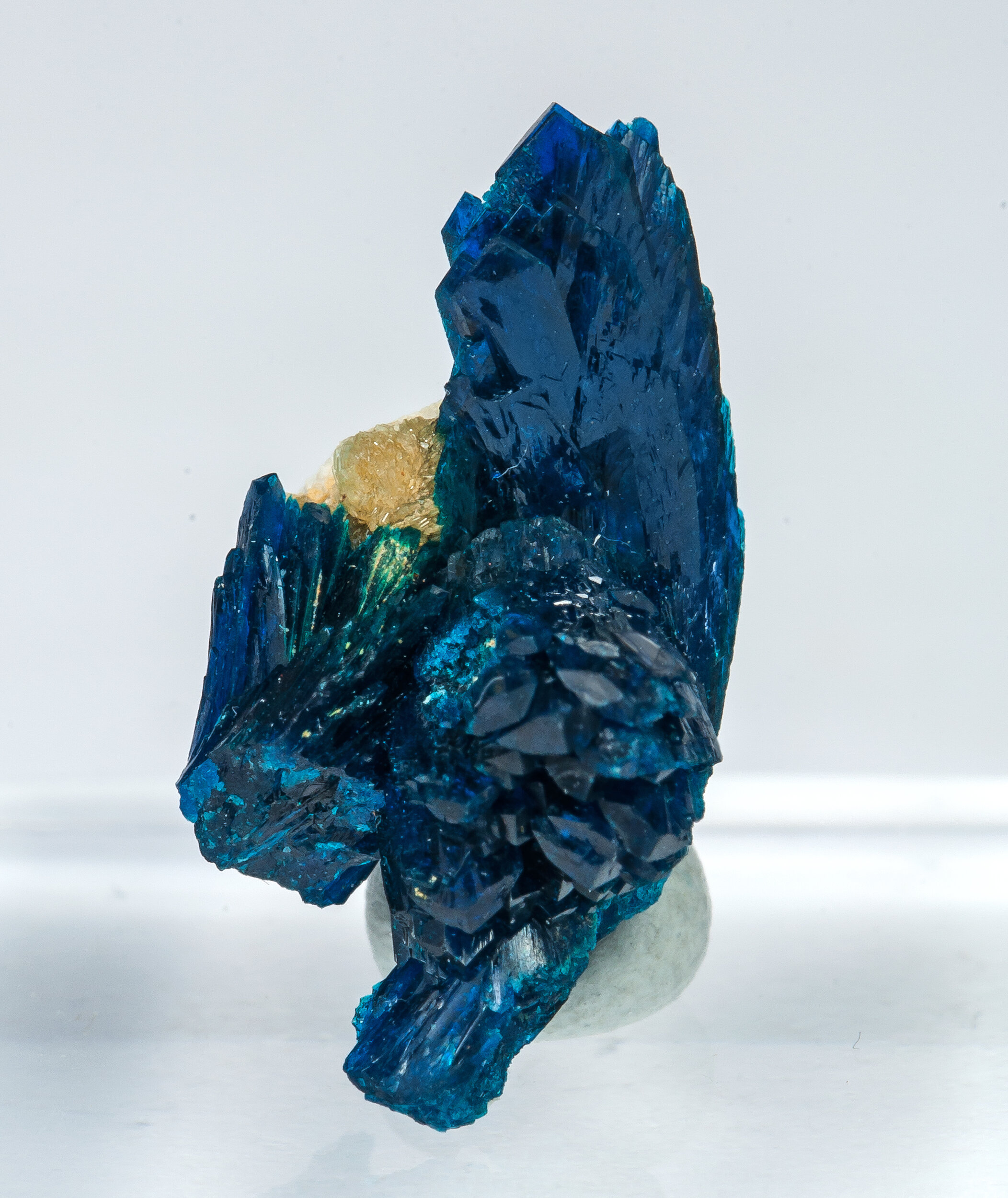 specimens/s_imagesAO0/Veszeleyite-MAR88AO0f.jpg