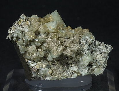 Wardite with Childrenite. Rear