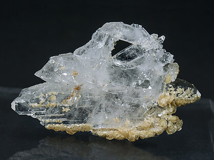 Quartz with Siderite. Front