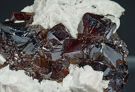 Sphalerite with Dolomite. Detail