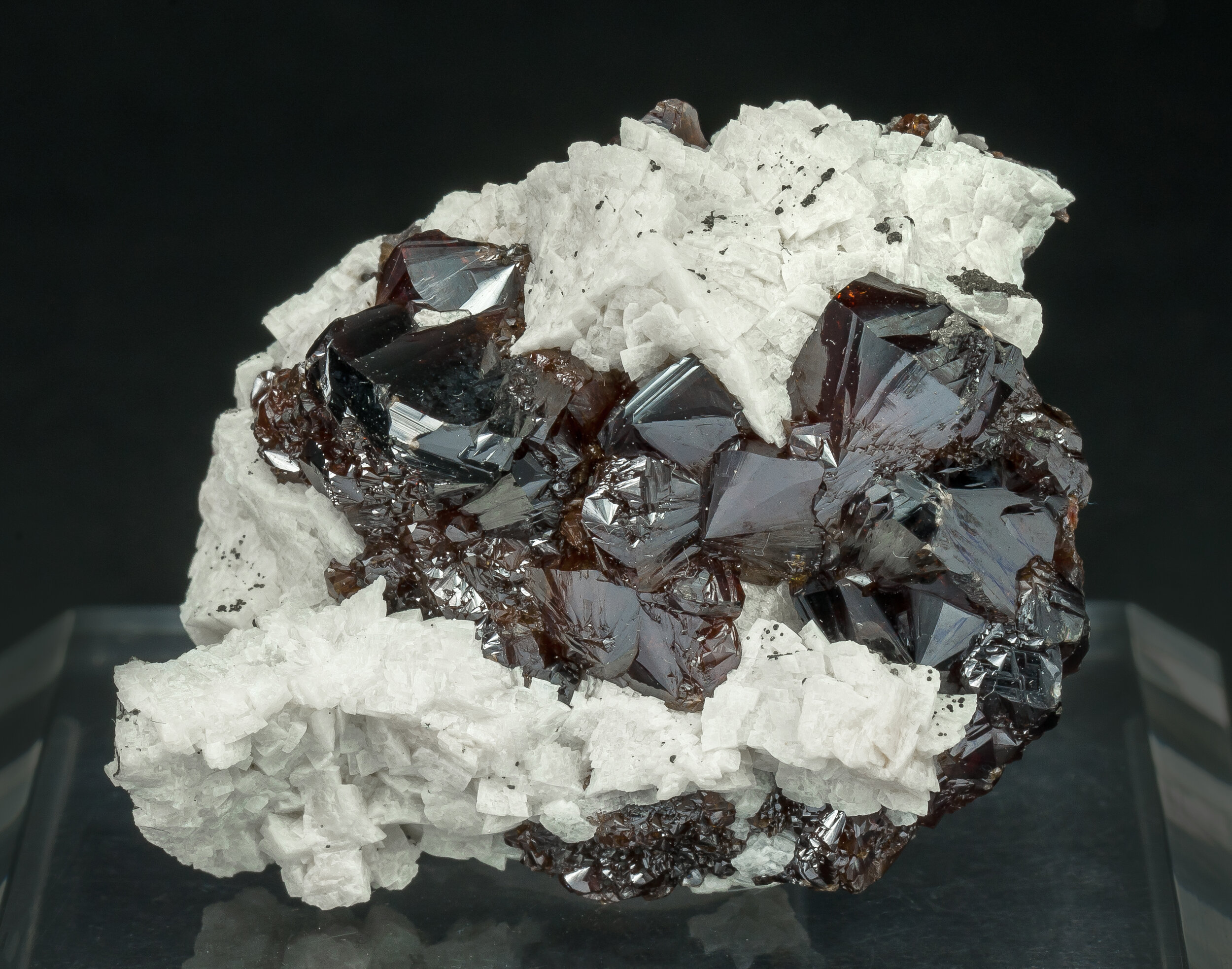 specimens/s_imagesAO2/Sphalerite-JFD97AO2f.jpg