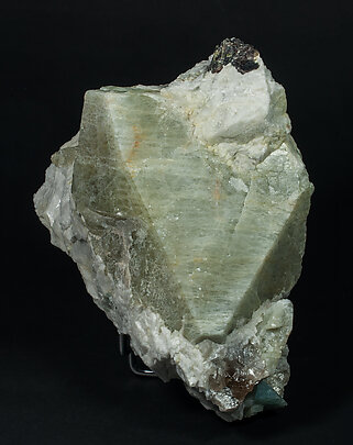 Topaz with Albite, Quartz and Muscovite. Front