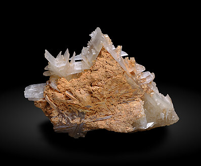 Cerussite. Rear / Photo: Joaquim Calln