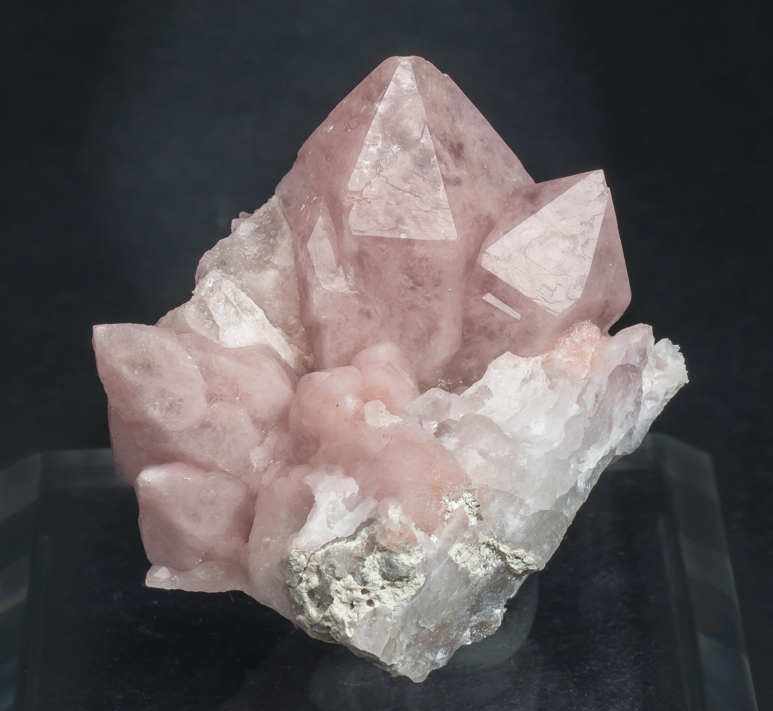 specimens/s_imagesAO3/Quartz_rose-TTA16AO3f.jpg