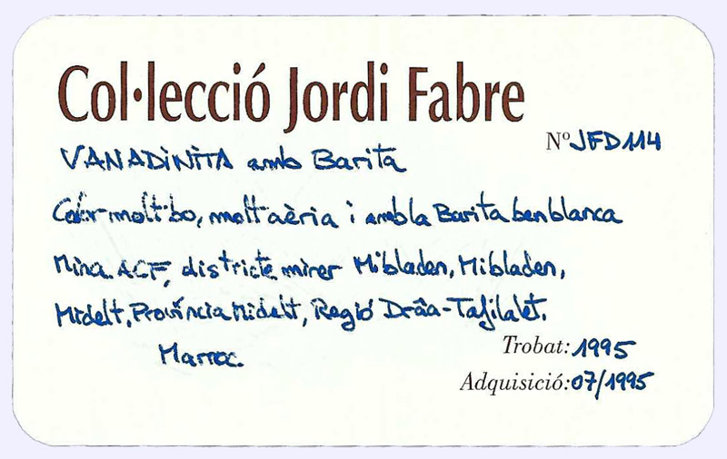 specimens/s_imagesAO3/Vanadinite-JFD114AO3e.jpg
