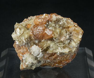 Scheelite with Muscovite and Quartz. 