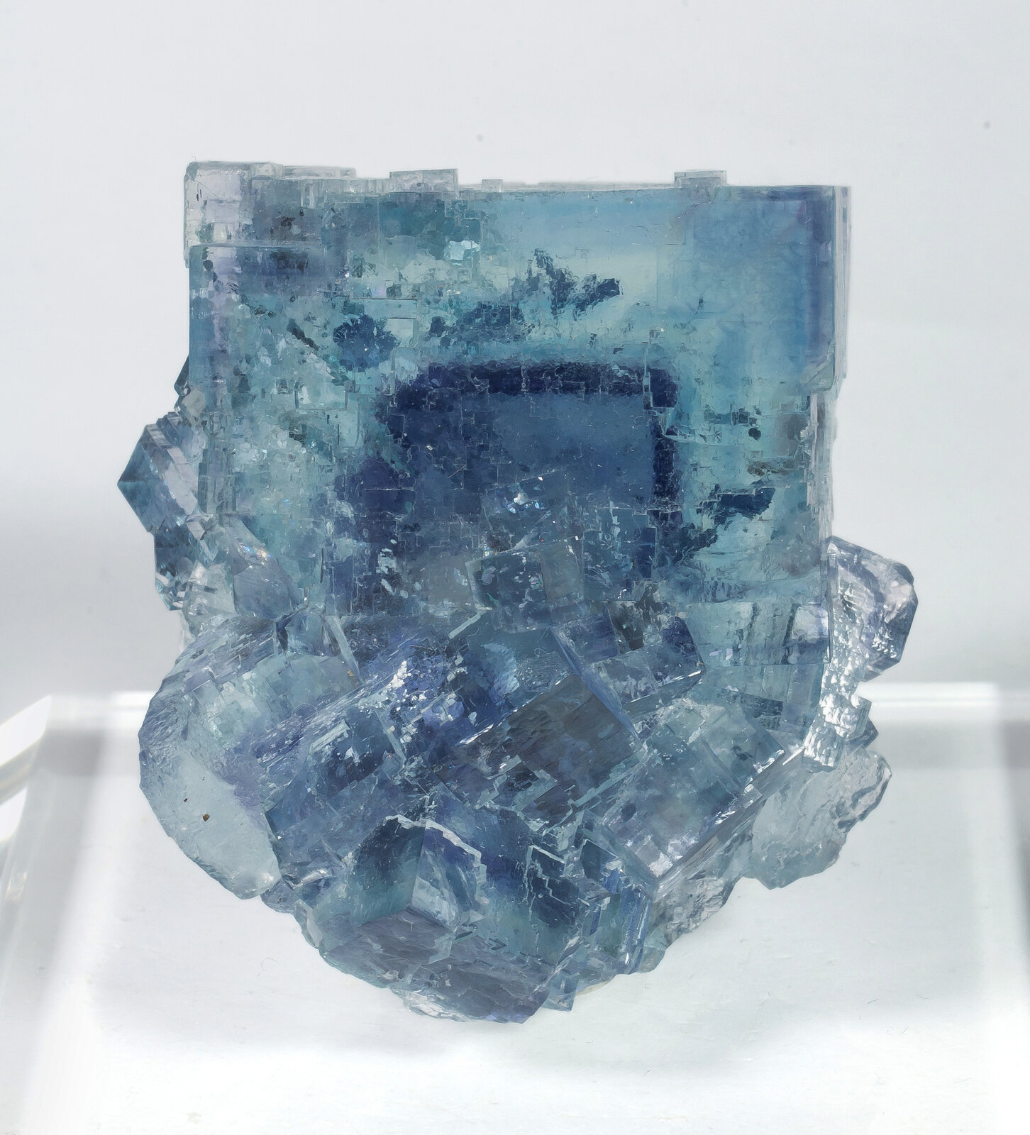 specimens/s_imagesAO5/Fluorite-NBM70AO5f.jpg