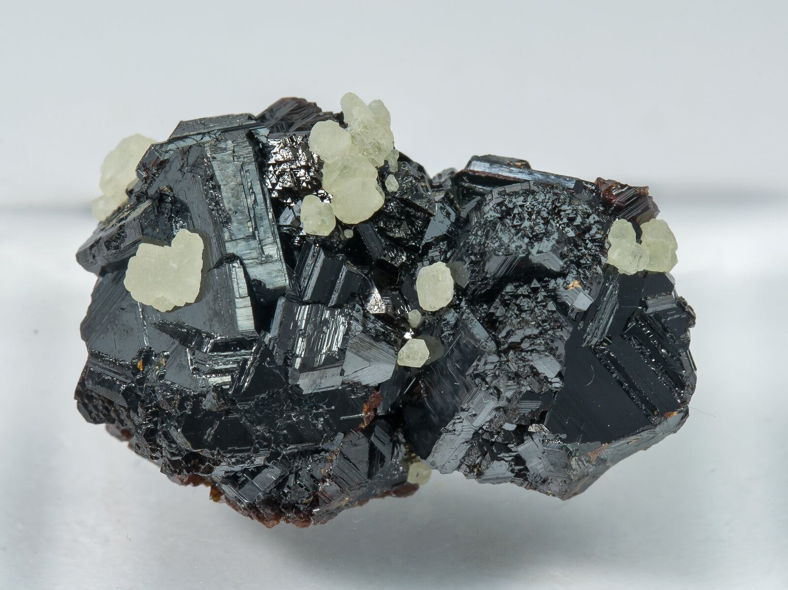 specimens/s_imagesAO5/Sphalerite-NLA64AO5f2.jpg