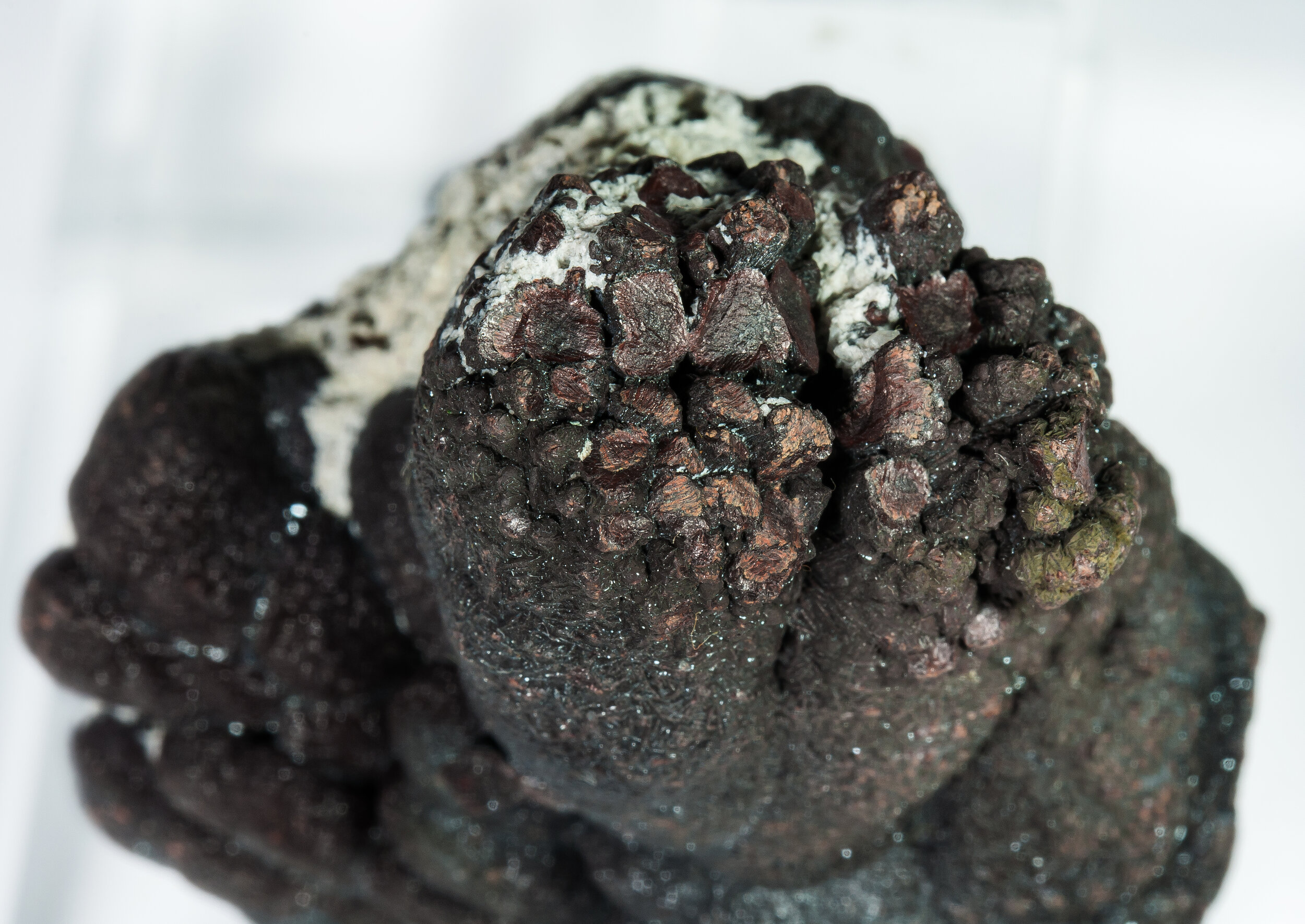specimens/s_imagesAO6/Cassiterite-TBT48AO6d2.jpg