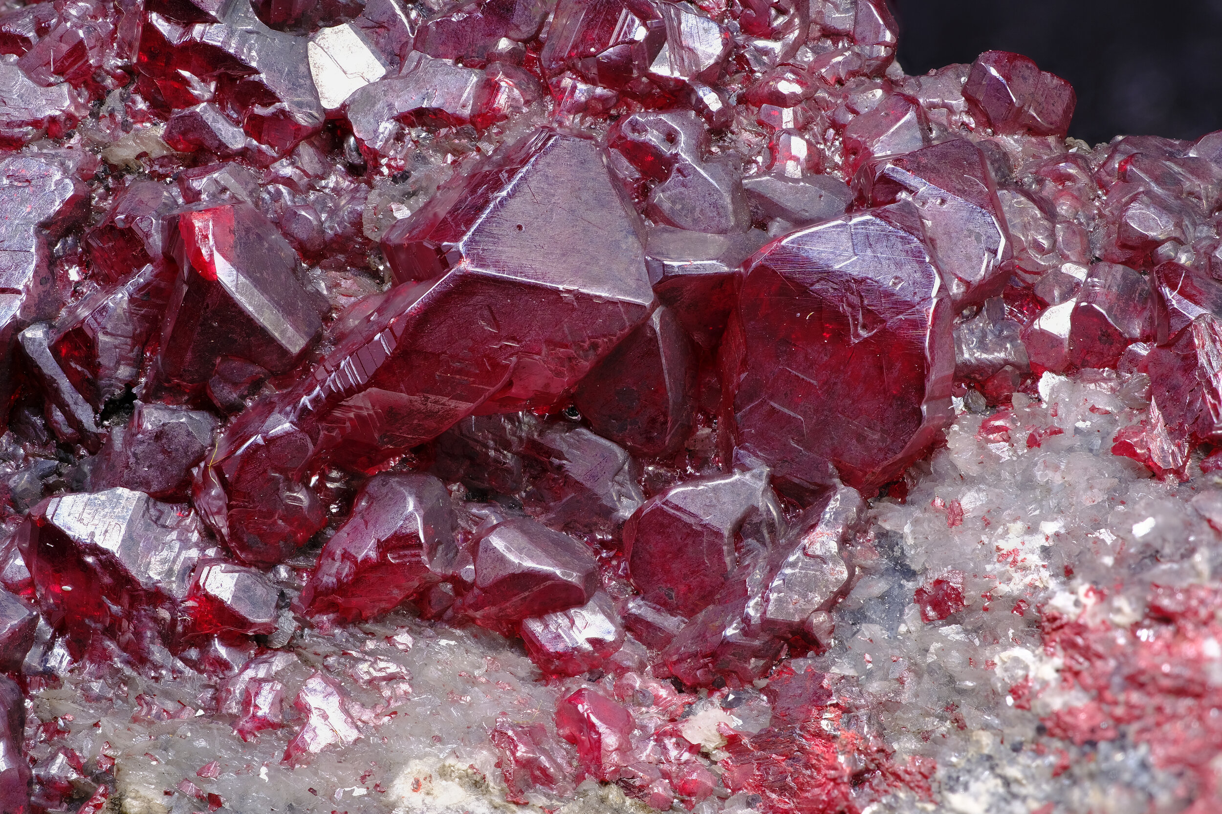 specimens/s_imagesAO6/Cinnabar-TLM1AO6-3289-d3.jpg