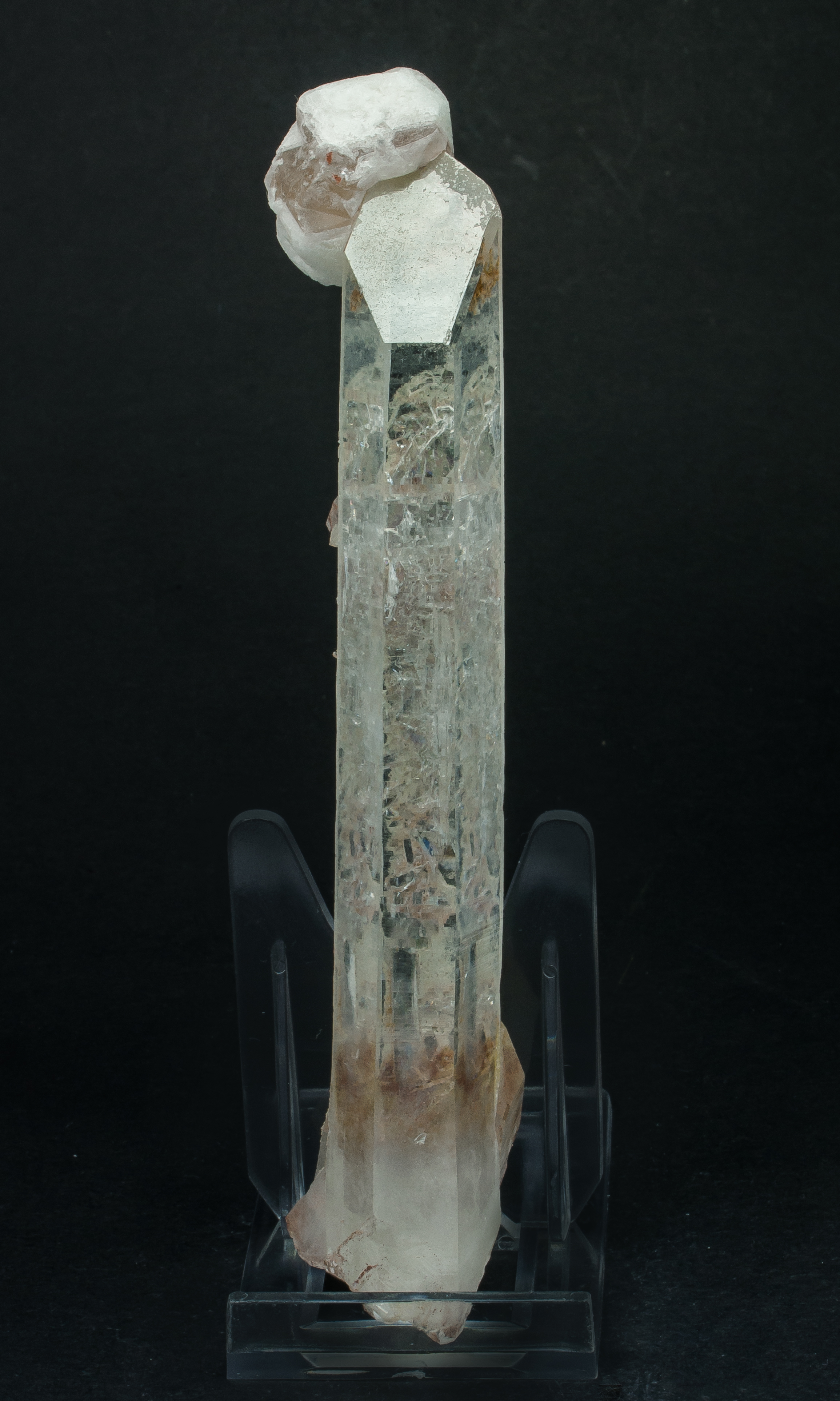 specimens/s_imagesAO6/Quartz-NMP87AO6f.jpg