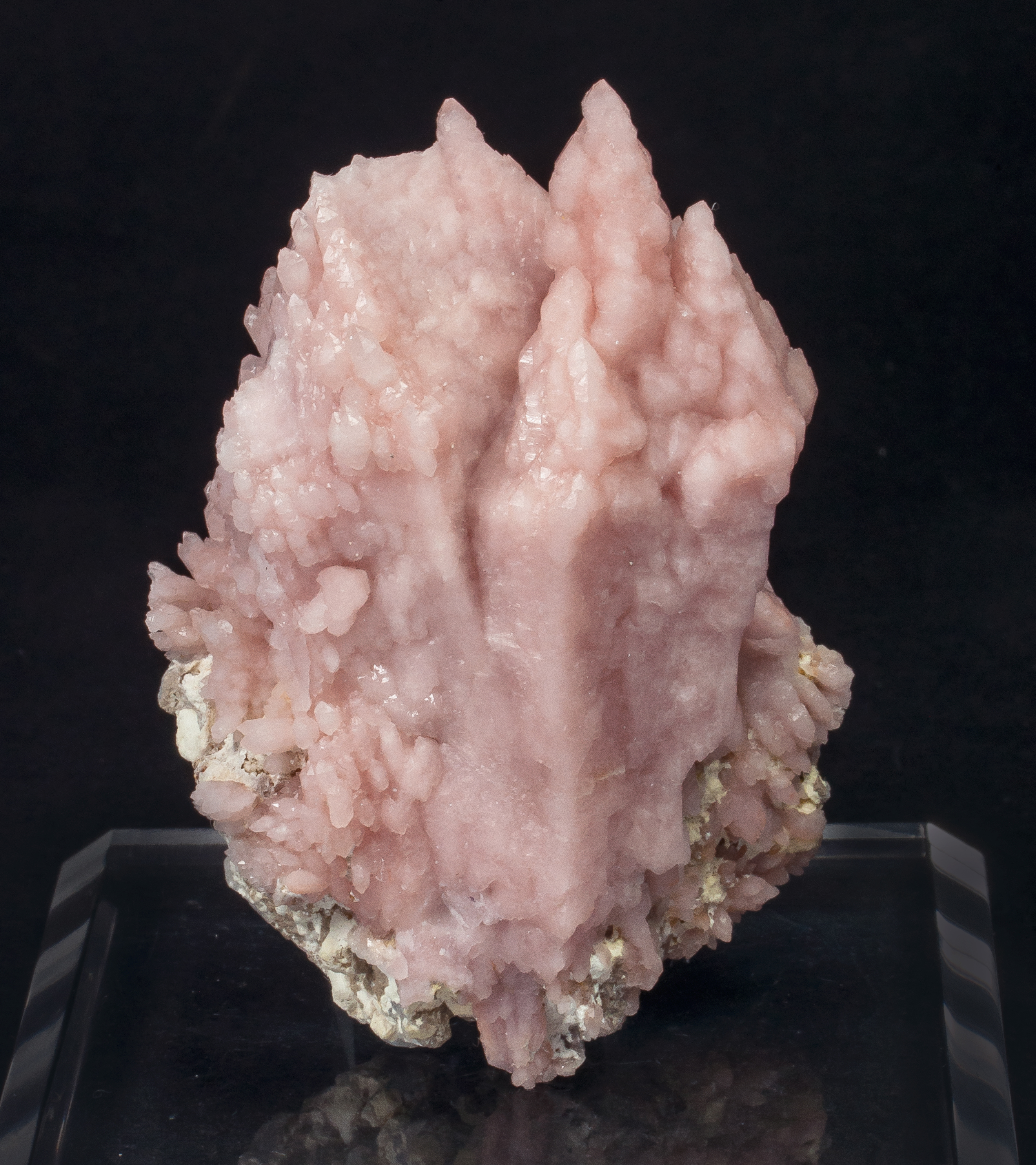 specimens/s_imagesAO6/Quartz_rose-TFR88AO6f.jpg