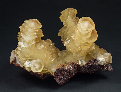 Calcite. Rear