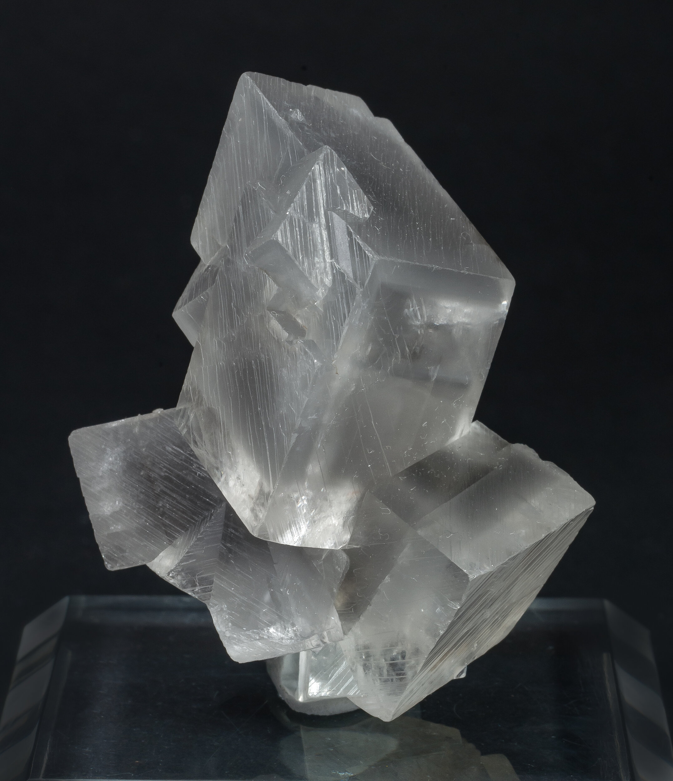 specimens/s_imagesAO7/Dolomite-JFD150AO7f.jpg