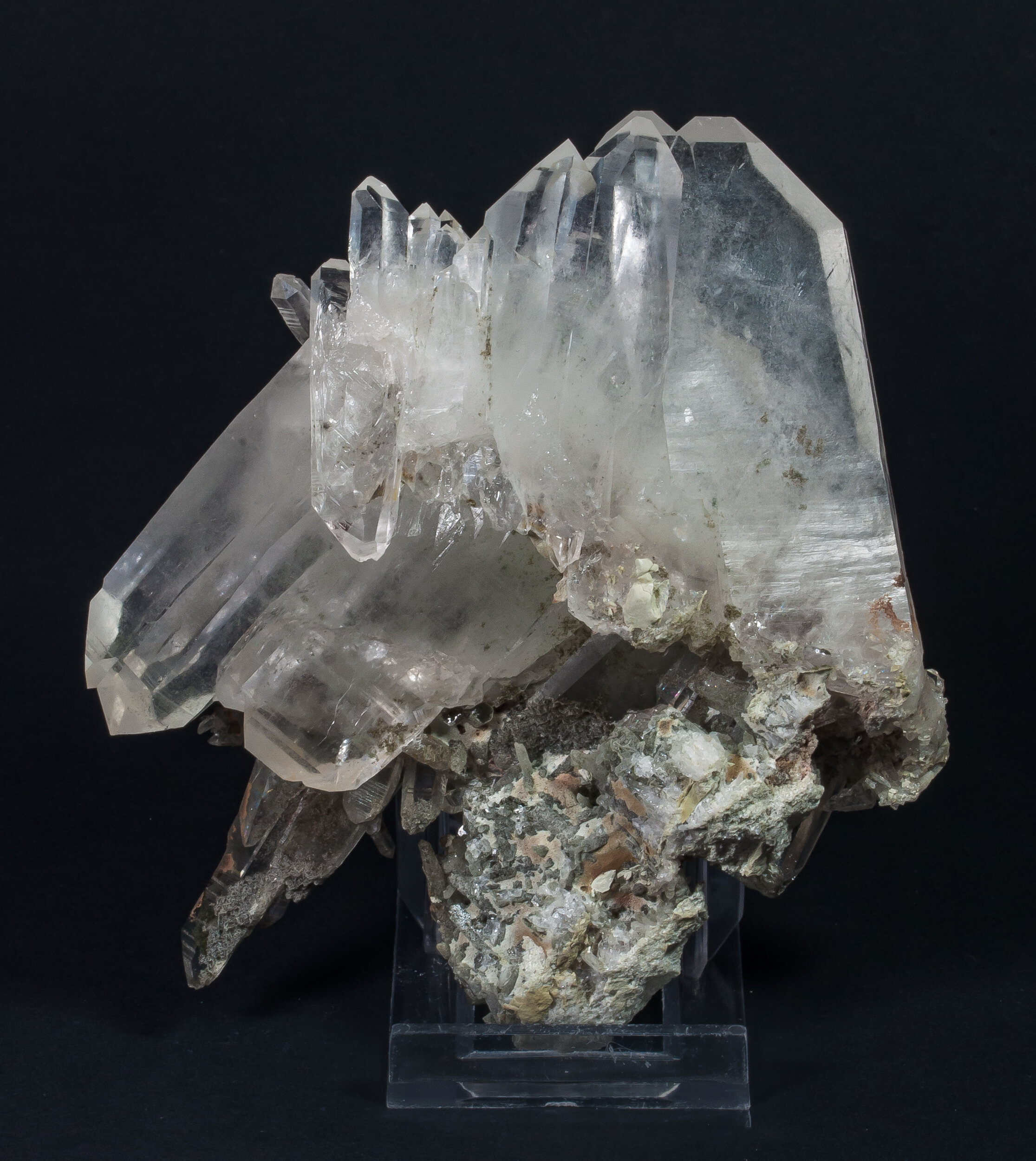 specimens/s_imagesAO7/Quartz-TXA88AO7r.jpg