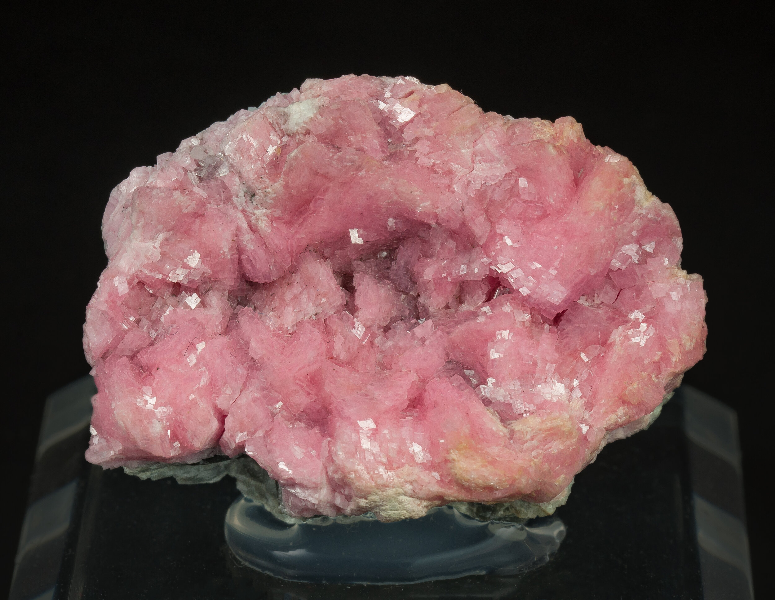 specimens/s_imagesAO7/Rhodochrosite-TDX14AO7f.jpg