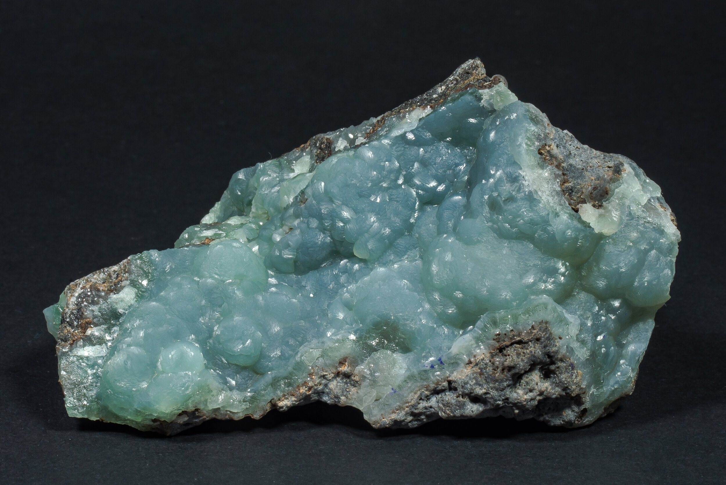 specimens/s_imagesAO7/Smithsonite-TRM96AO7f.jpg