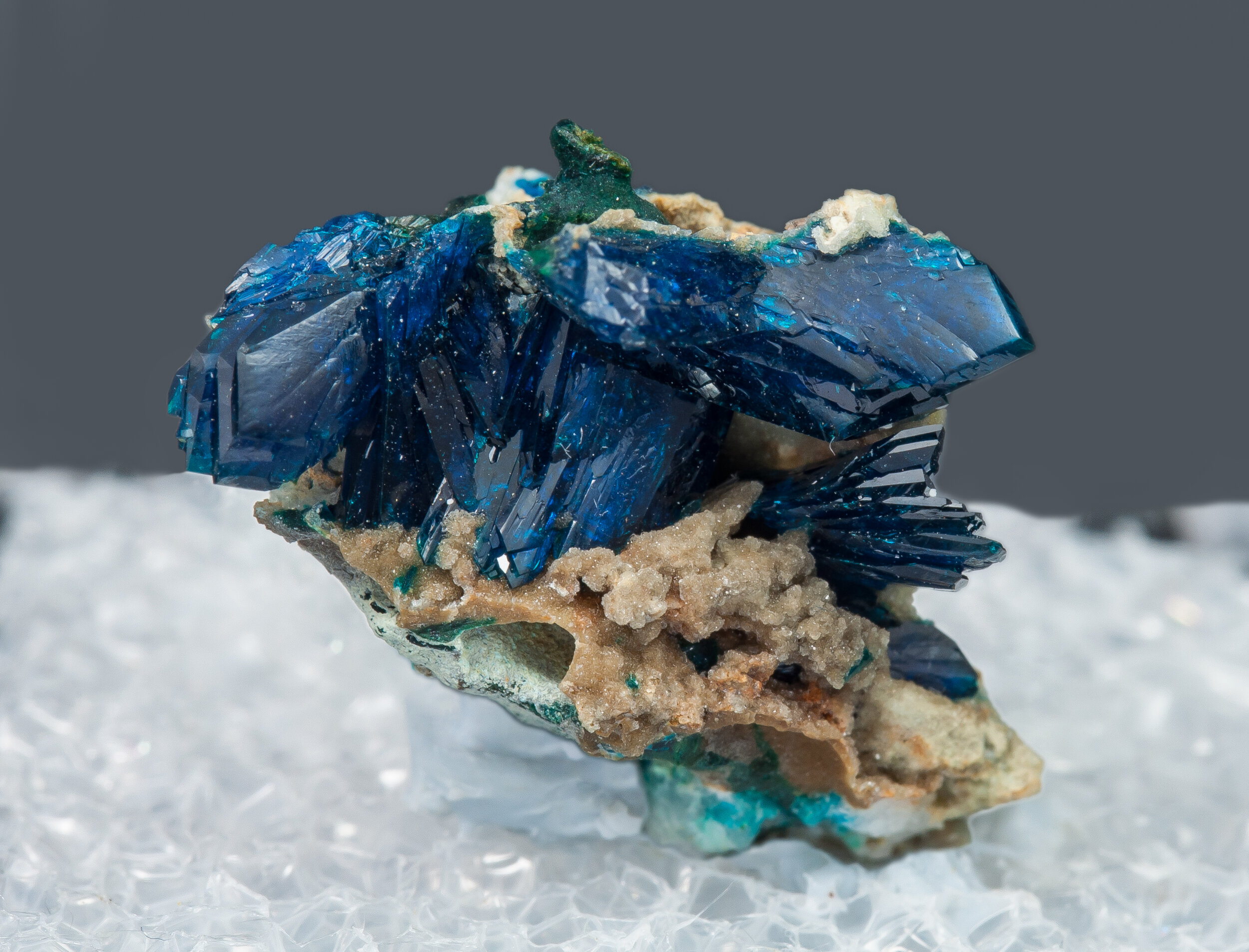 specimens/s_imagesAO7/Veszelyite-TJB49AO7f.jpg