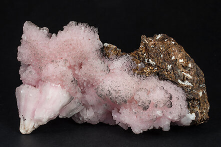 Calcite (variety Mn-bearing calcite) with Manganite. Front