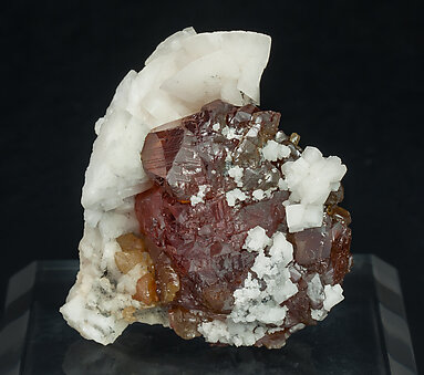 Sphalerite with Dolomite. Front