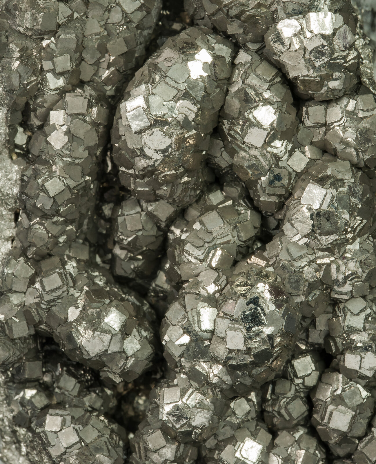 specimens/s_imagesAO9/Pyrite-EPQ14AO9s.jpg