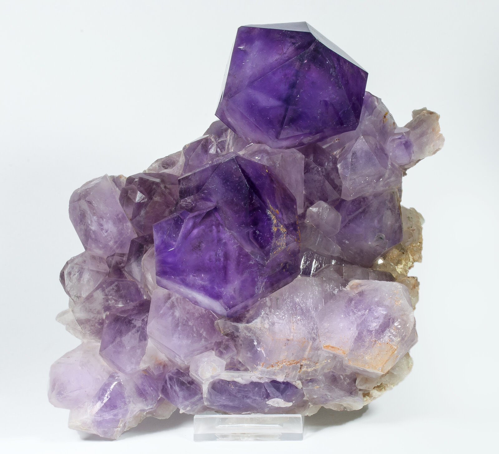 specimens/s_imagesAO9/Quartz_amethyst-ERB72AO9f.jpg