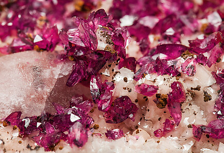 Roselite with Calcite. 