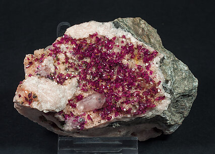 Roselite with Calcite. 