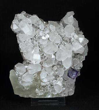 Fluorite with Quartz and Calcite. Side