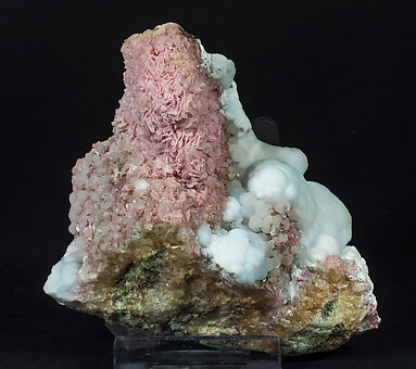 Talmessite coating Calcite and with Calcite. Front