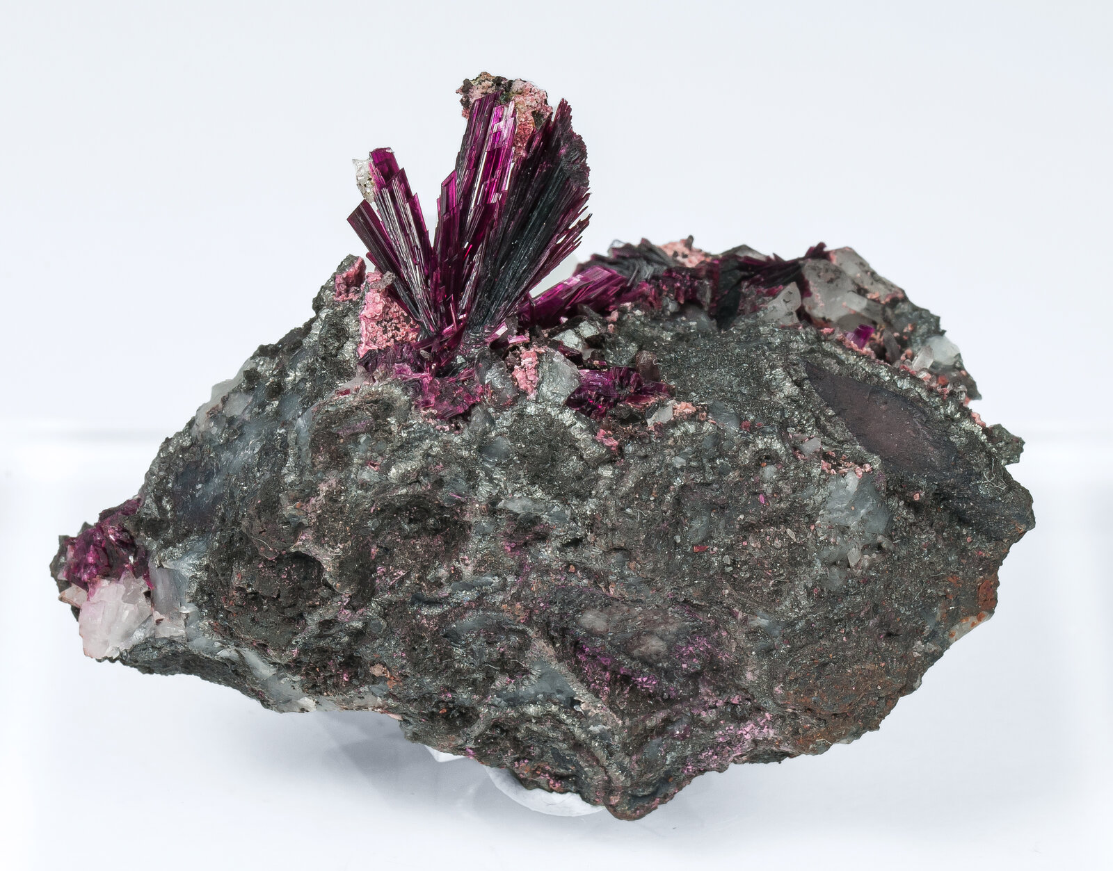 specimens/s_imagesAP2/Erythrite-MFH1AP2f.jpg